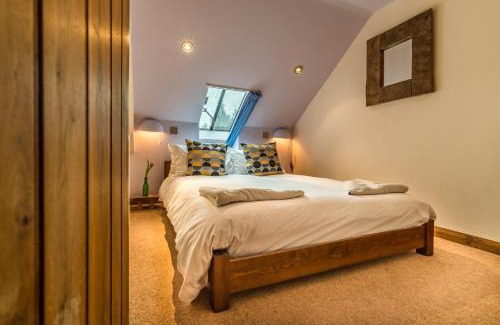 Ottery St Mary House | Quarenden Cottage