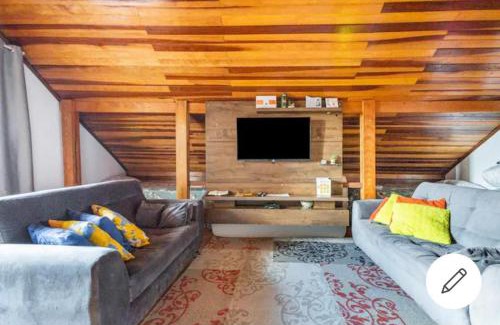 Italia Apartment | Quarto Chalé aconchegante em Casa da Família Anton próximo ao aeroporto