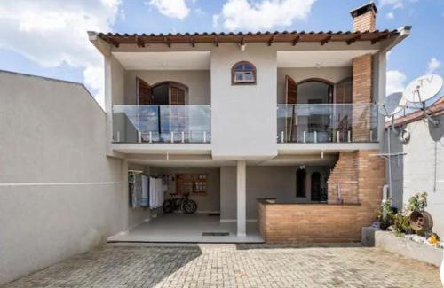 Italia Apartment | Quarto Chalé aconchegante em Casa da Família Anton próximo ao aeroporto