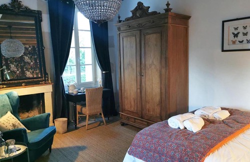 Gennes-Val-de-Loire Bed & Breakfast | Quatre Chats sous un Pin