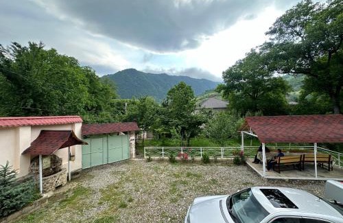Azerbaijan Ski Chalet | Quba Dağ Mənzərəli Bağ Evi Quba Mountain View Garden House