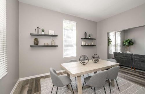Roselawn Finance House | Queen City Grand House