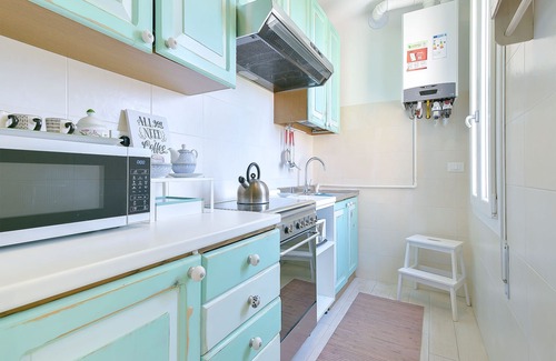 Marghera Apartment | Queen Home Beauty - Two Bedroom Apartment, Sleeps 6