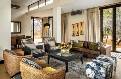 Sterkrivier House | Queen of Sheba, Self-Catering House at Buffelshuis Safari Camp