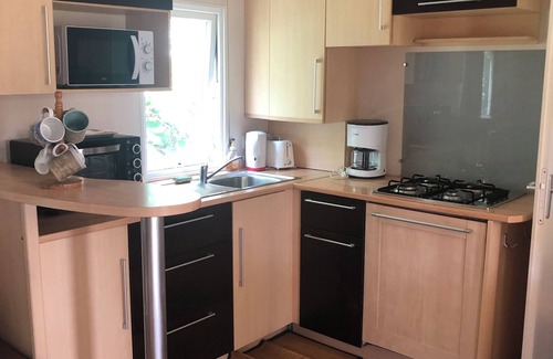 Damiatte House | Quiet 3CH family mobile home in the countryside with view of horses