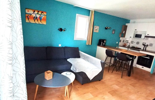 Pornic Apartment | Quiet apartment with swimming pool, near the sea, located in the Golf de Pornic.