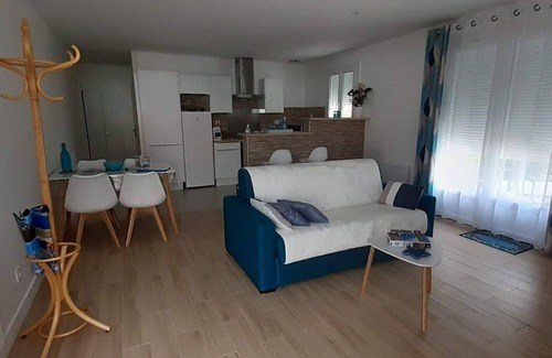 Arvert House | Quiet, comfortable rental in the Royannais countryside