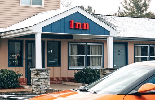 Brooklyn Hotel | Quiet Corner Inn
