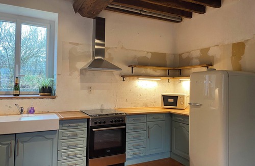 Ravigny Cottage | Quiet cosy country location cottage