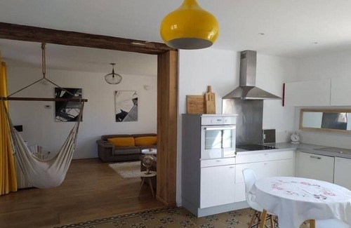 Germonville Cottage | Quiet cottage, 4 bedrooms, private terrace, linens included - Germonville