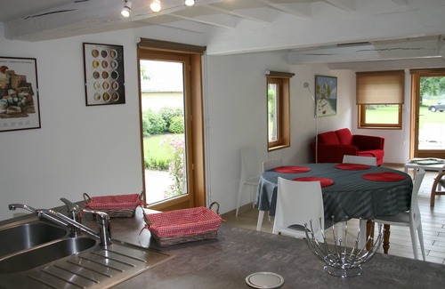 Jumieges Cottage | Quiet cottage in the heart of the loops of the Seine overlooking the Seine.