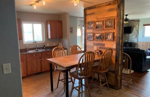 Sparta Apartment | Quiet Country Comfort w Long Views