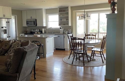 Hermann House | Quiet, country experience - 5 miles from Hermann.