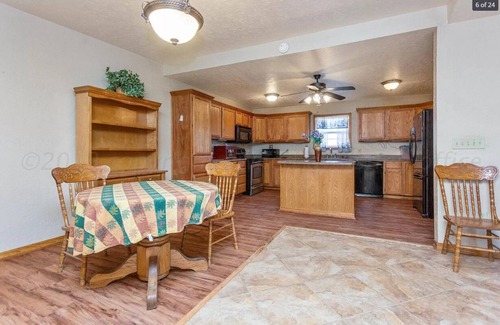 Pampa House | Quiet country home just outside of Pampa TX