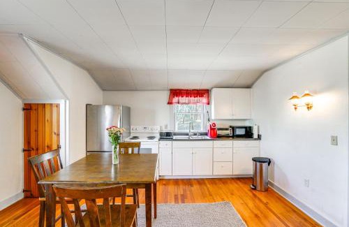 Hudson Apartment | Quiet Country Living Farmhouse Apt Near Hudson!