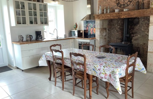 Augignac House | Quiet country property, sleeps 6-8, linen provided