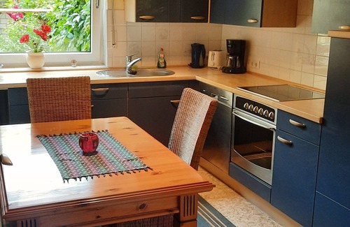 Oggersheim Apartment | Quiet, cozy small apartment on the ground floor in Oggersheim, shared use of garden