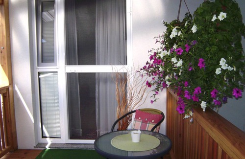 Herrnbaumgarten Apartment | Quiet, cozy vacation apartment (66sqm) with large terrace