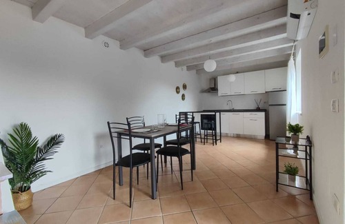 Villongo Apartment | Quiet flat in the Villongo Castle park near the Iseo lake