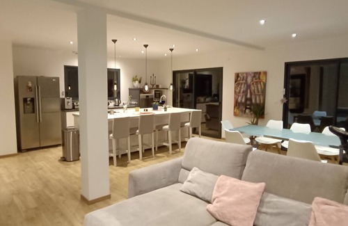 Sainte-Marie-dʼAlloix House | Quiet house 20 minutes from the slopes with Jacuzzi