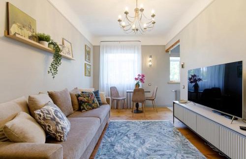 Maskavas Forstate Apartment | Quiet garden deluxe apartment