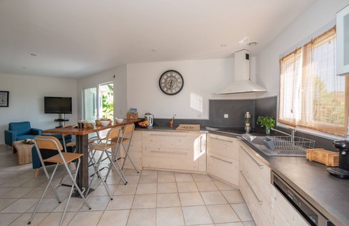 Queyrac House | Quiet house 15 km from the ocean with swimming pool