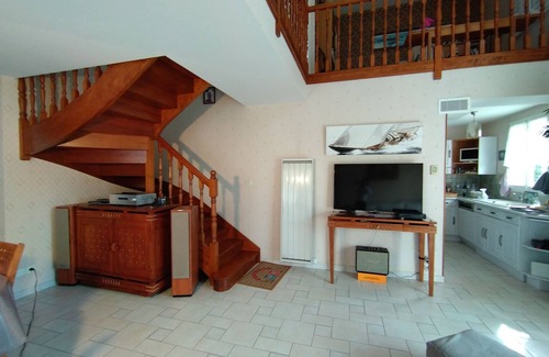 Quartier du Stade House | Quiet house 1000 metres from the beach