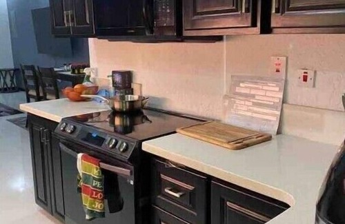 Molynes Gardens Condo | Quiet , pool, gated,security