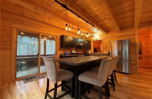 Cable Cabin | Quiet Sports Oasis-Wooded & Private