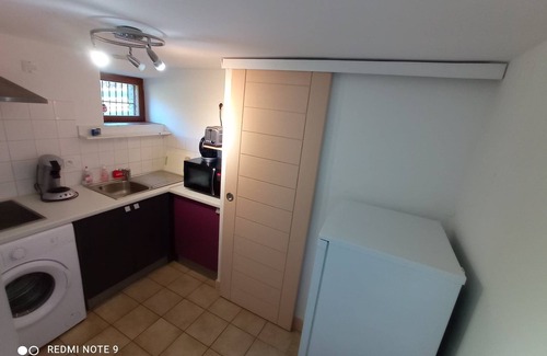Espartignac Apartment | Quiet studio close to main roads and shops