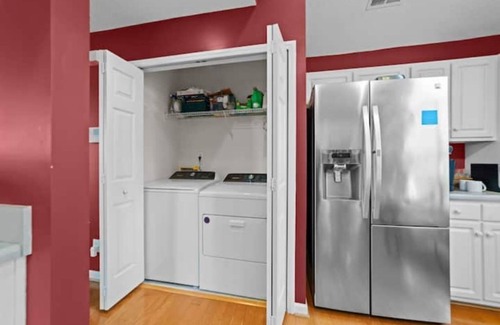 Greensboro House | Quiet Townhouse near the airport and beltline