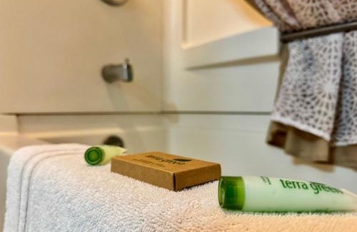 Kenmare Hotel | Quilt Inn