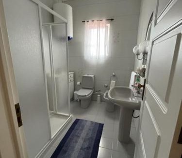 Lousa House | Quinta de Vale Escuro