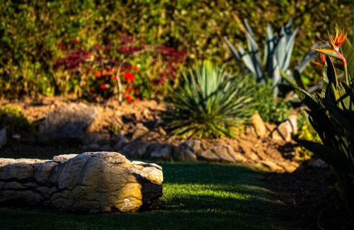 Santa Maria e Sao Miguel Bed & Breakfast | Quinta do Pé Descalço guesthouse Sintra - Relaxing countryside stay to discover heritage and coast