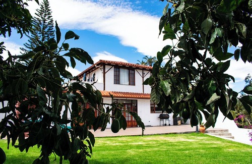 Ambato Apartment | Quinta Las Buganvillas