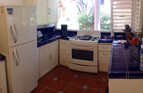Chetumal House | Quinta Mai, True Lakefront, Paradise Found! Great swimming, fabulous colors,