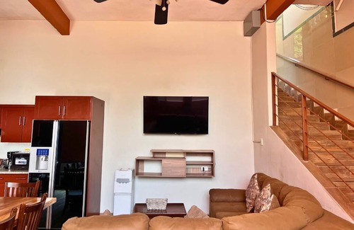Coatepeque House | Quinta Sunrise