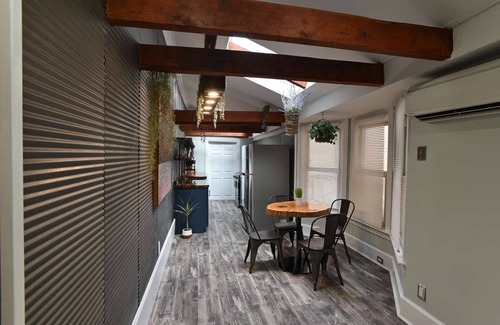 Harrisburg - Hershey Apartment | Quirky Historic Downtown Loft