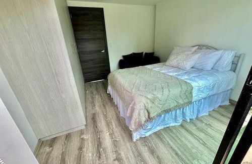 Miraflores Apartment | Quito Auténtica, Ecológica y Pintoresca