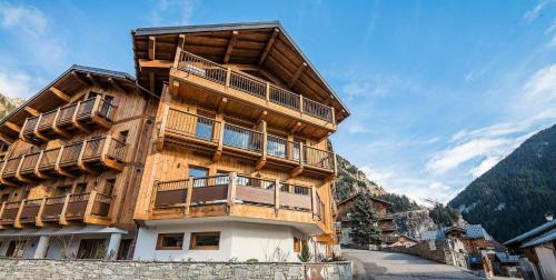 Champagny-en-Vanoise Apartment | Résidence Le Grand Bouquetin - 4 Pièces pour 8 Personnes MAE-9924