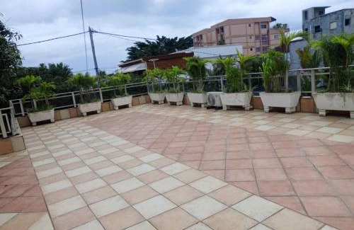 Libreville Hotel | RÉSIDENCE les 2F