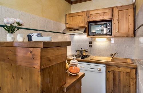 Les Almes House | Résidences Village Montana by Les Etincelles
