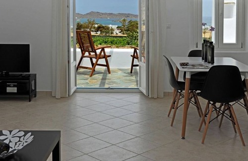 Naousa Villa | R 158 Superior 1-Bedroom Villa with Sea View incl. Breakfast
