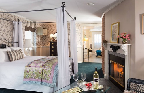 Lower Waterford Hotel | Rabbit Hill Inn