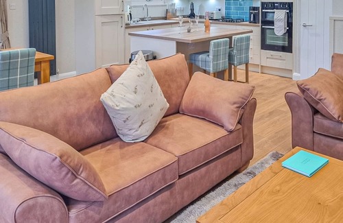 Sturton By Stow Ski Chalet | Rabbit Lodge is designed to provide you with a luxurious and comfortable stay.