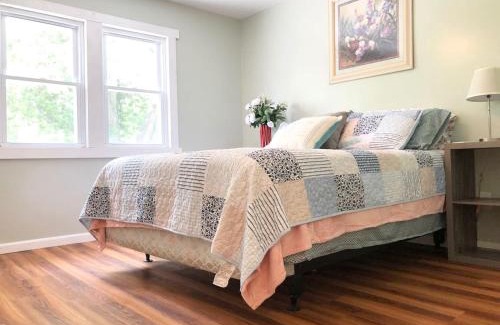 Fort Wayne House | Rabus GIANT Yard and Parking Nature Shopping