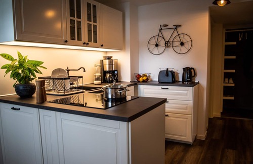 Radeberg Apartment | Radeberg shelter with garden and whirlpool