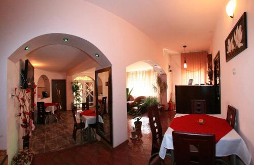 Arad House | Radena