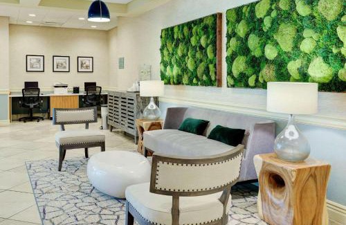 West Freehold Hotel | Radisson Hotel Freehold