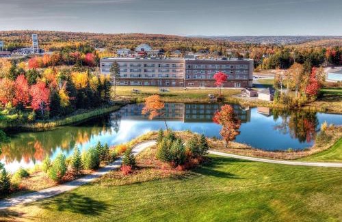 Hanwell Hotel | Radisson Kingswood Hotel & Suites, Fredericton